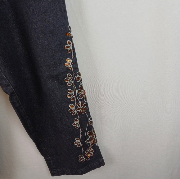 NWT Quacker Factory Bronze Stones and Metallic Floral Bootcut Jeans Black A16586 - Picture 2 of 8